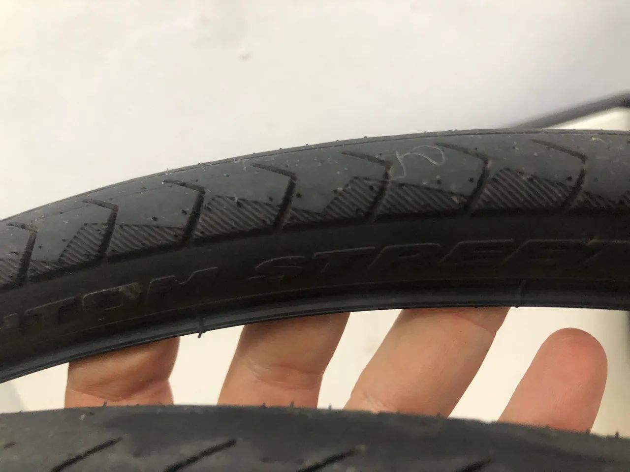 Par de Pneus 29 ou 700 Pirelli Phantom - Foto 3