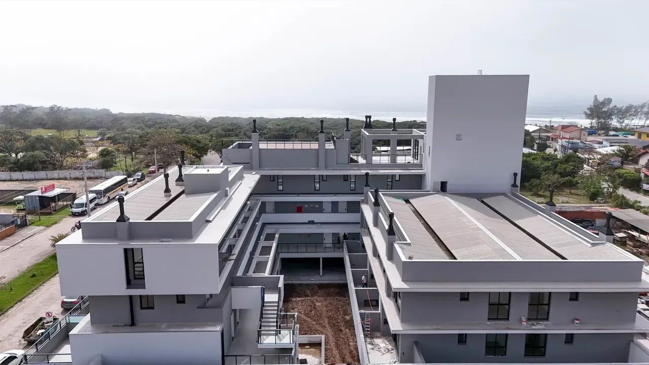 Studio apartamento DE FRENTE PRA PRAIA da Barra da Lagoa - Florianópolis - SC - Foto 2