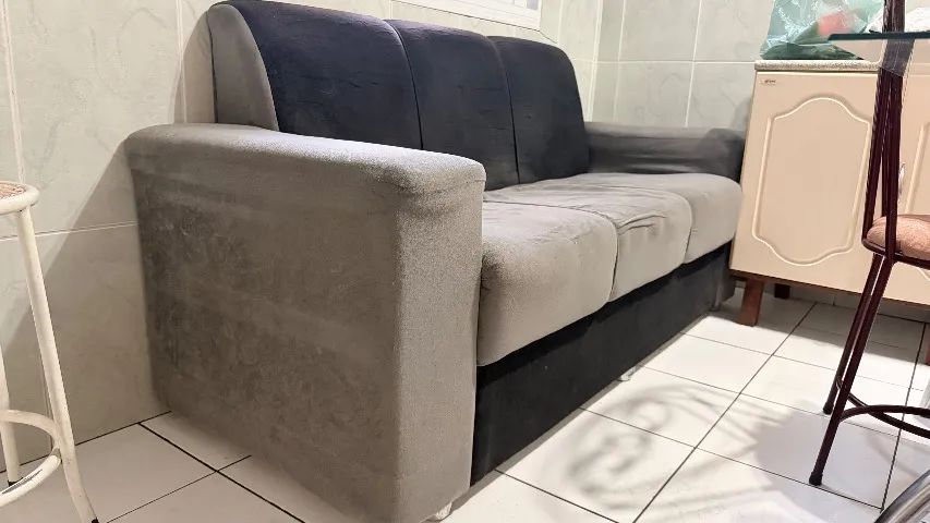 Sofá de três lugares  - Foto 2