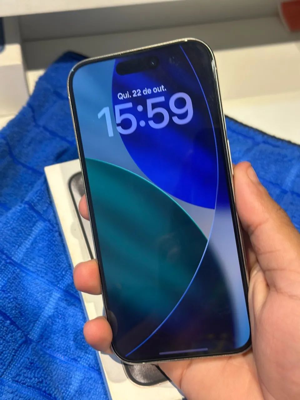 IPhone 15 Pro 128gb com caixa  - Foto 2