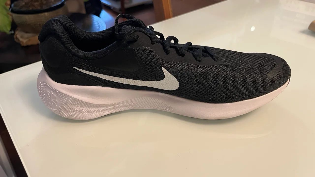 Tênis Nike novíssimo - Calçados Esportivos - Santa Rosa, Niterói