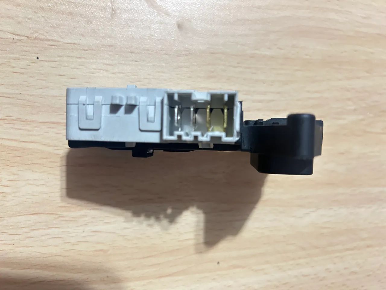 Trava Da Porta Electrolux mini máquina LFE03 - Foto 2