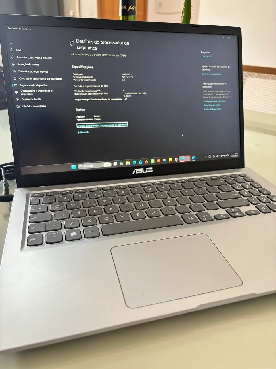 Notebook ASUS VivoBook X515EA 
