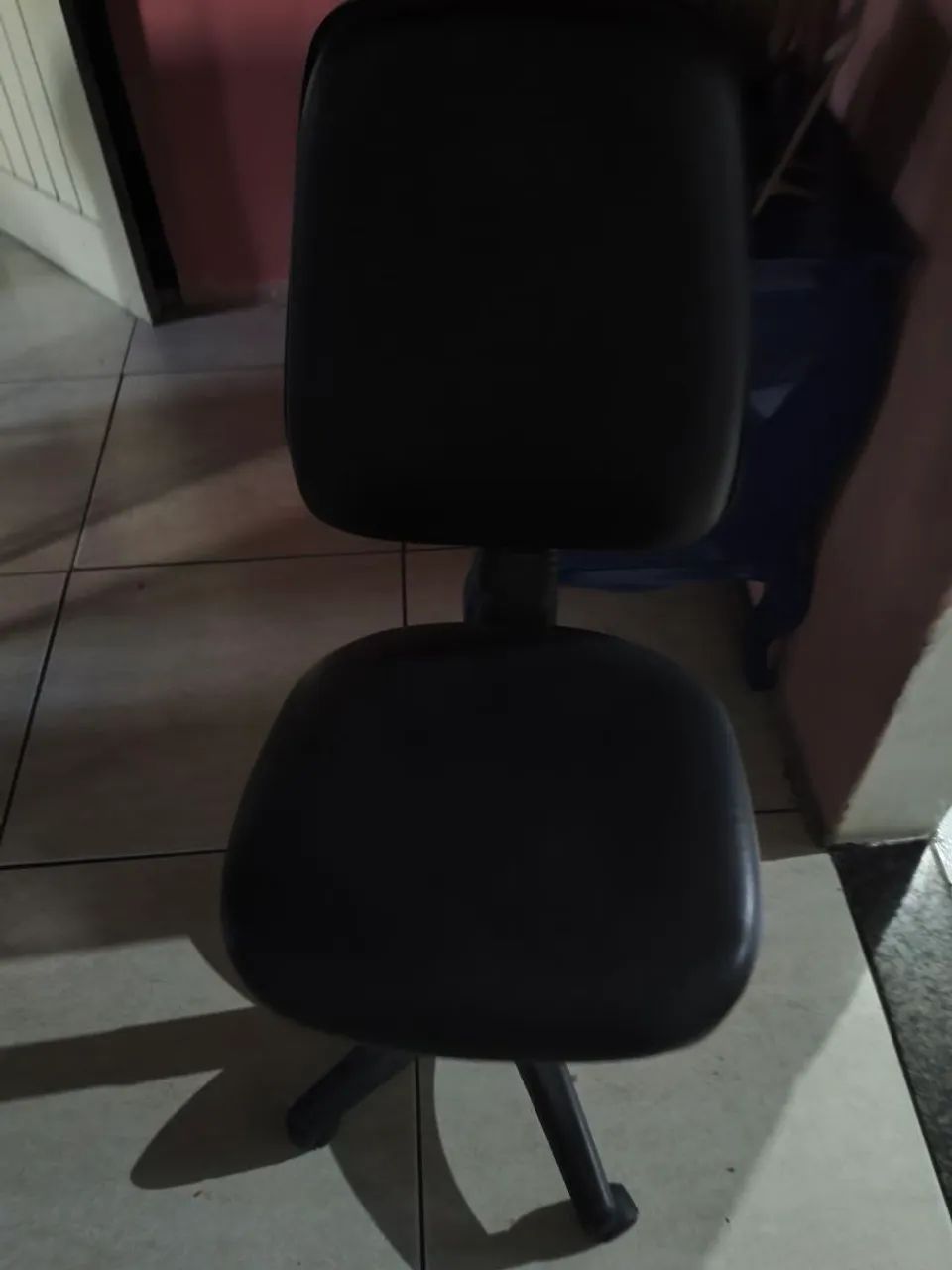 Cadeira de escritório giratória  - Foto 3