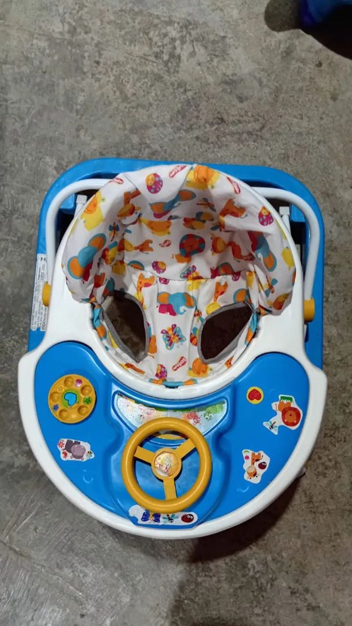 Carrinho de bebê e andador.  - Foto 2