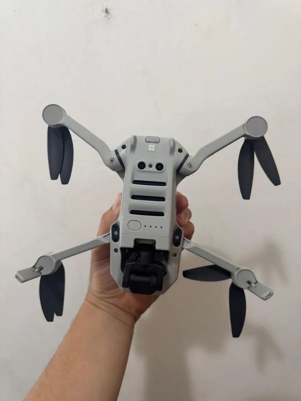 Drone DJI Mini 4k MT2SD Cor Cinza - Foto 4