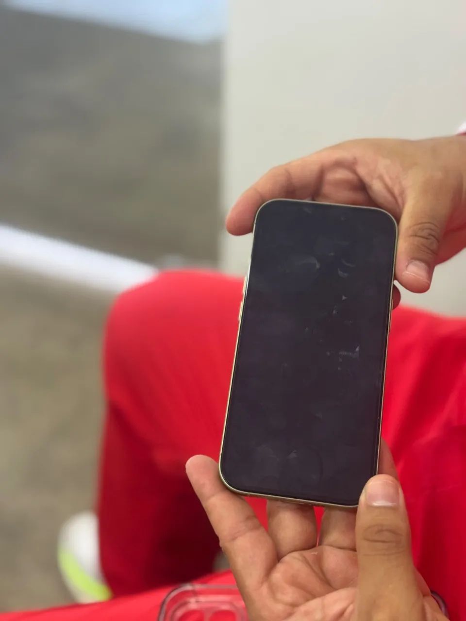iPhone 17 - Verde - 256 GB (3 meses de uso) - Foto 2