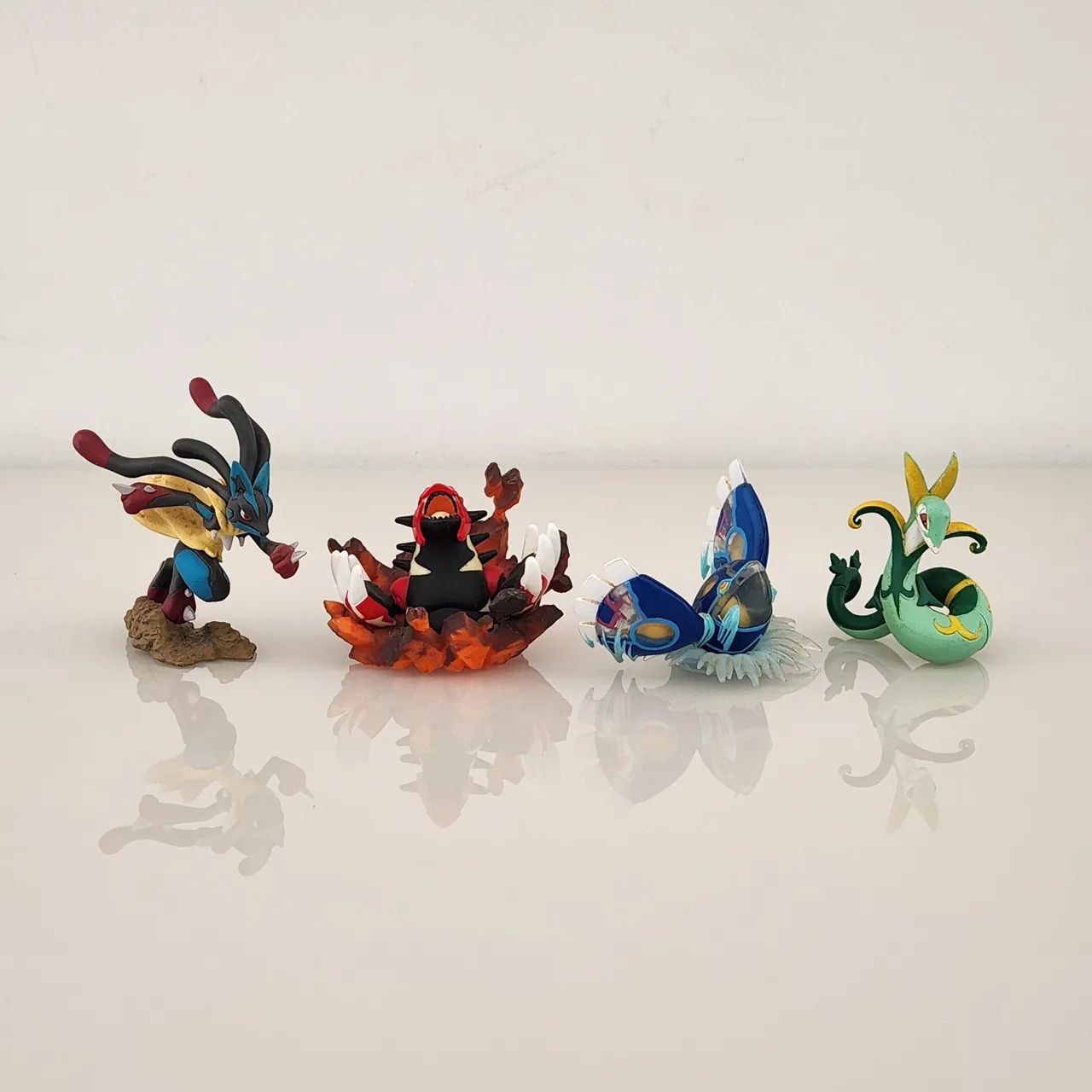 Pokemon TCG Mini Figures ( Lucario, Groudon, Kyogre, Serpirior )