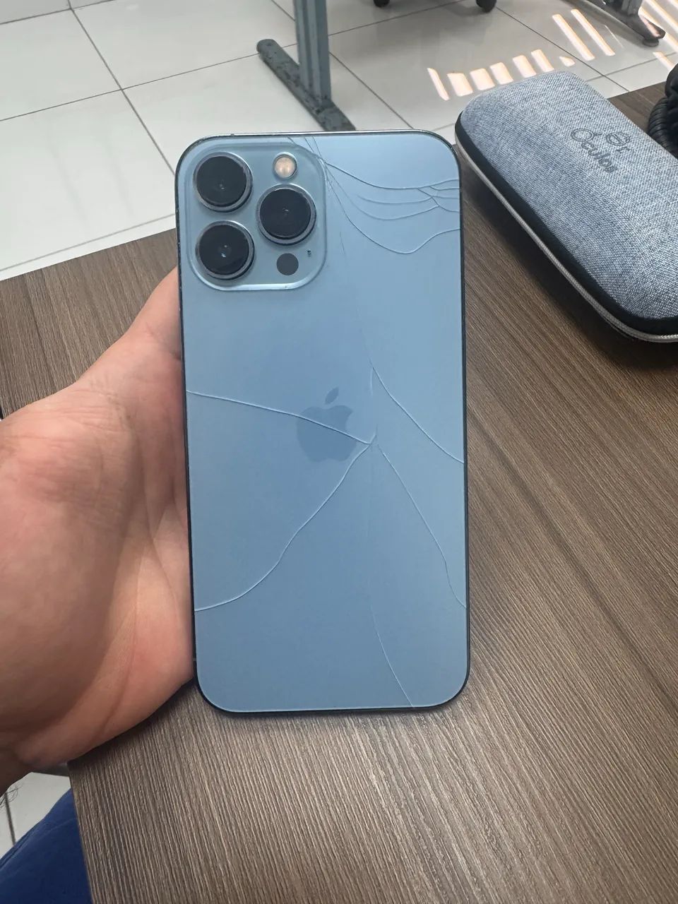 Iphone 13 pro max 128G azul  - Foto 2