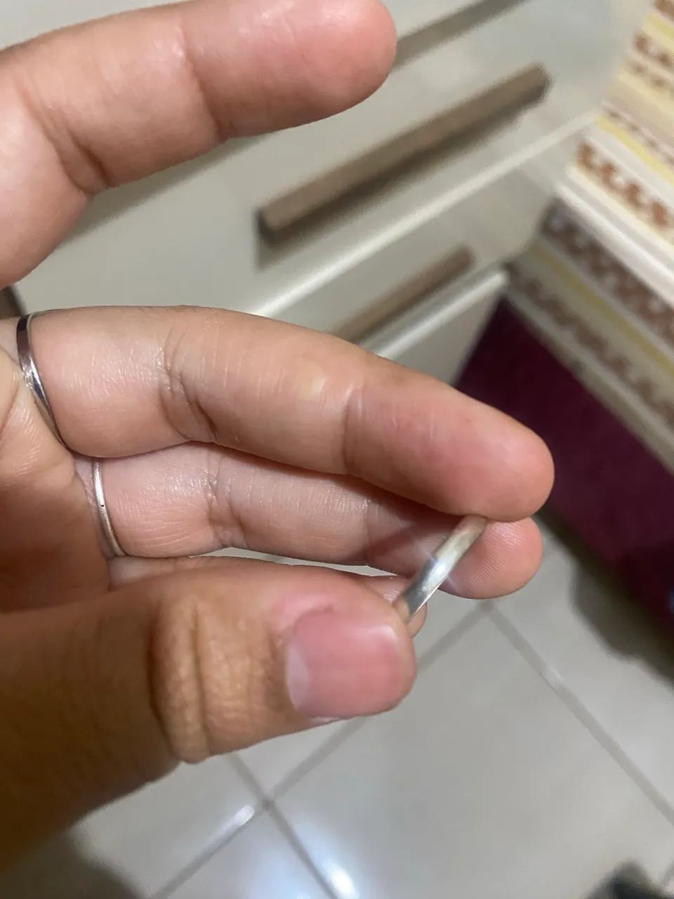 Vendo uma aliança em prata - Foto 2