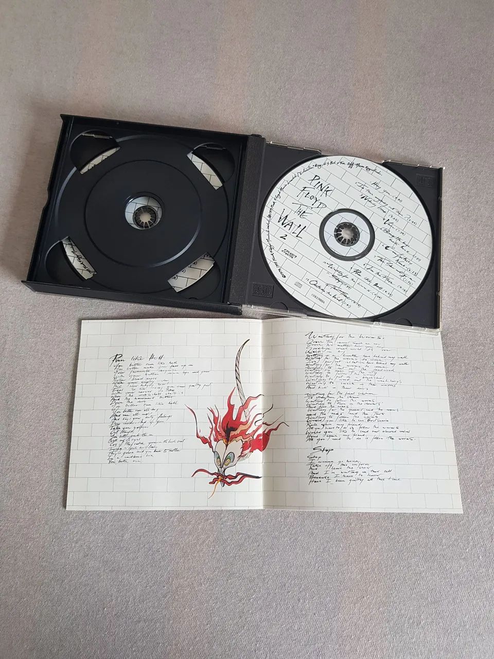 Cd duplo - Pink Floyd ( The Wall ) - Foto 4