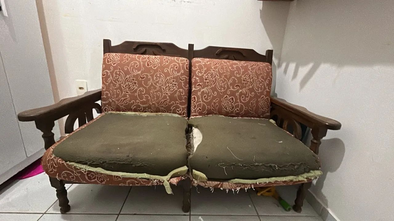 Vendo sofá colonial  - Foto 2