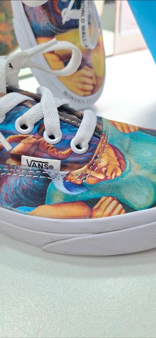 Tênis Vans X MOCA Judy Baca