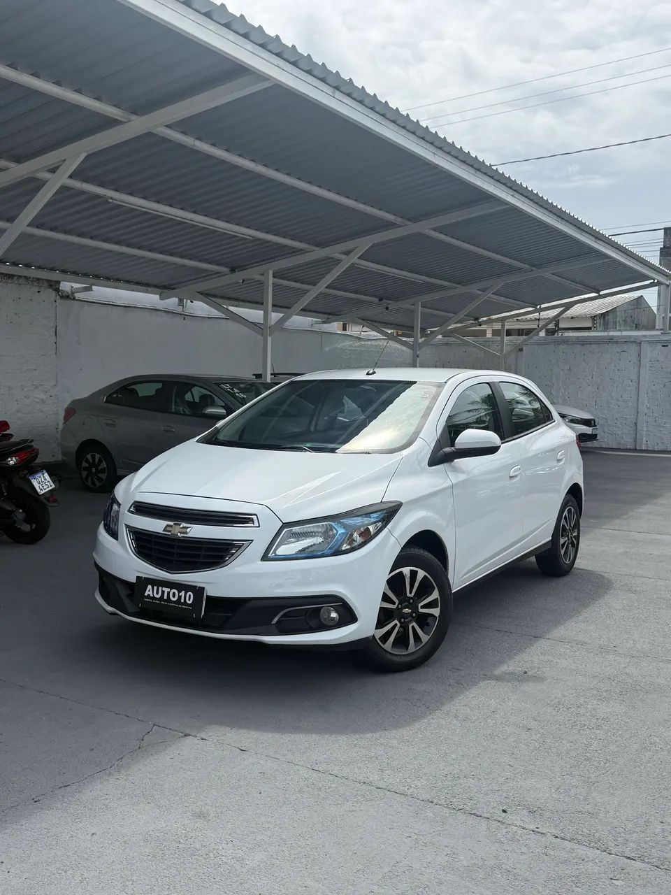 Chevrolet Onix Hatch LTZ 1.4 8V Flex Power Mec. 4P 2014 - Foto 2
