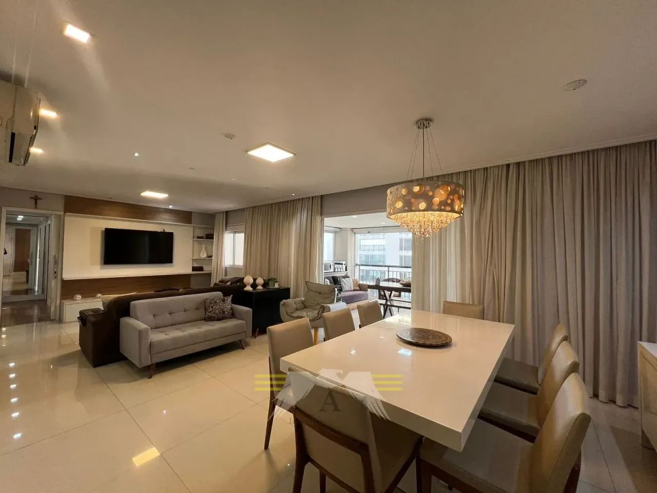 Sofisticação e Conforto no Evidence! Apartamento de 155m² com 3 Suítes, Sacada Gourmet e 3 - Foto 2
