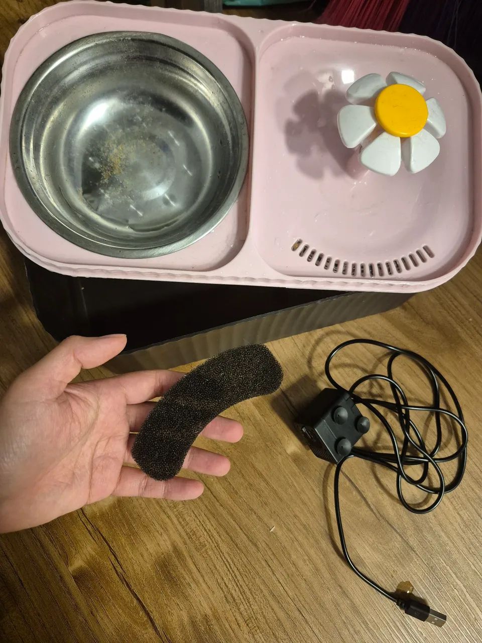 Bebedouro e comedouro de gato
