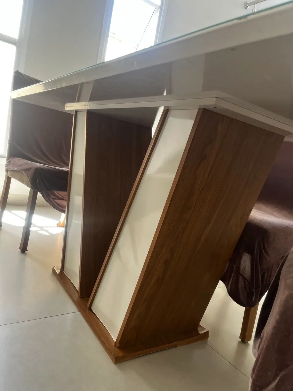 Conjunto Sala de Jantar com mesa, tampo em vidro e 6 cadeiras  - Foto 2