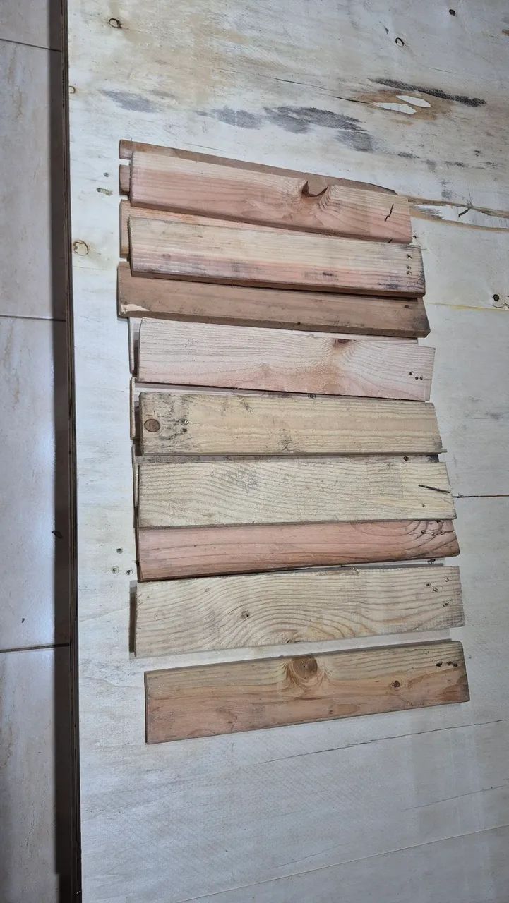 Ripas de pallets medida 0.48 centímetros, valor 1.00 real unidade,entregamos.  - Foto 3