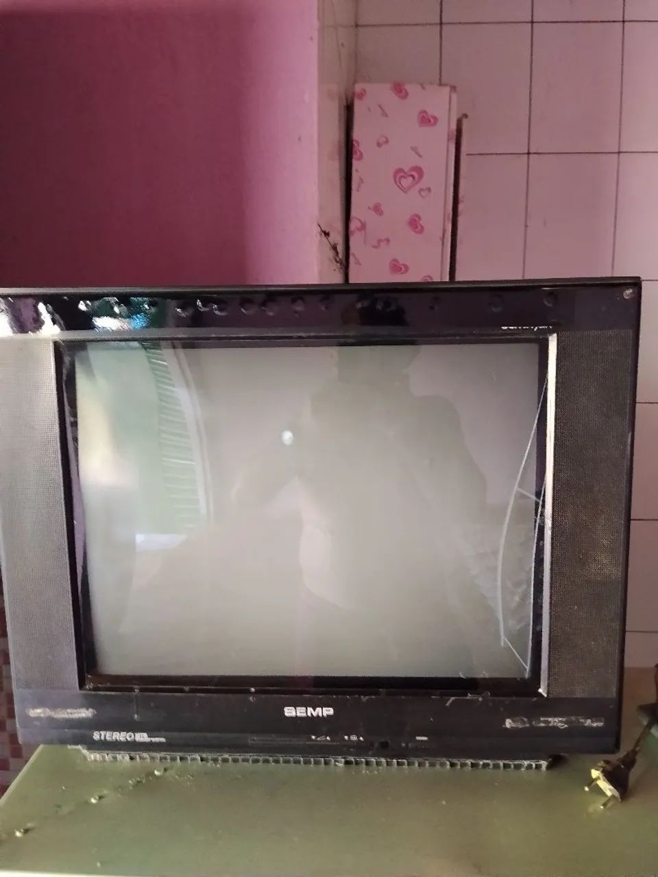 Tv 32" sempre tochiba 