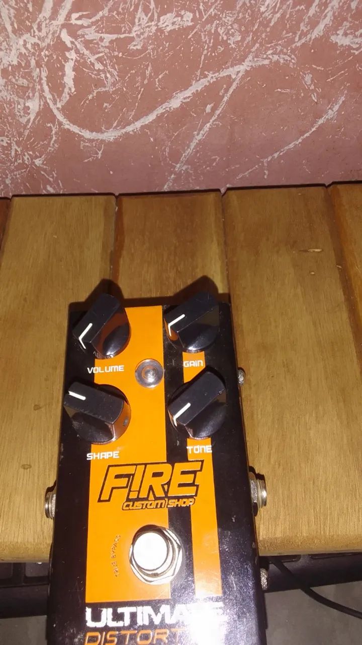 Pedal Ultimate Distortion Fire Custon Shop - Foto 5