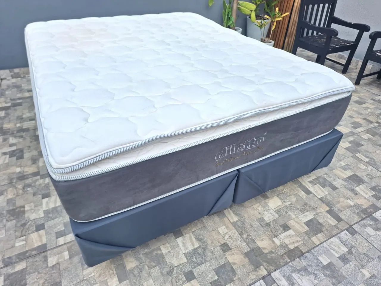 Cama Box Queen Size, excelente colchão  - Foto 2