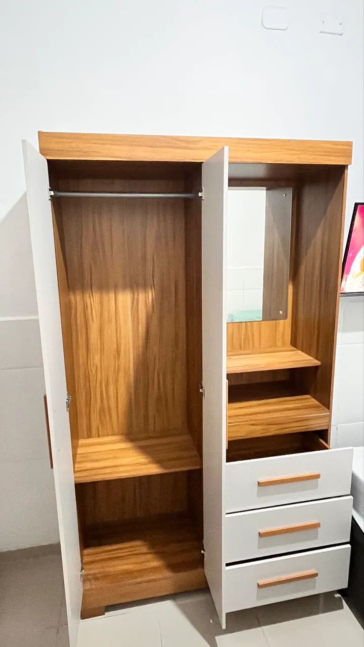 Vendo guarda roupa de solteiro. - Foto 4