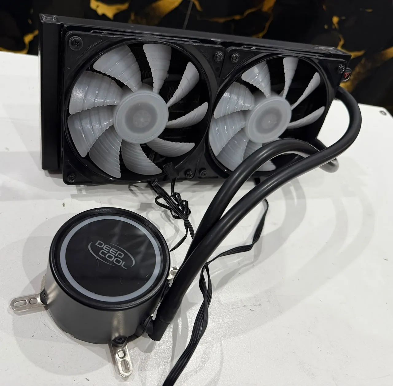 Water cooler 240mm. Deepcool 