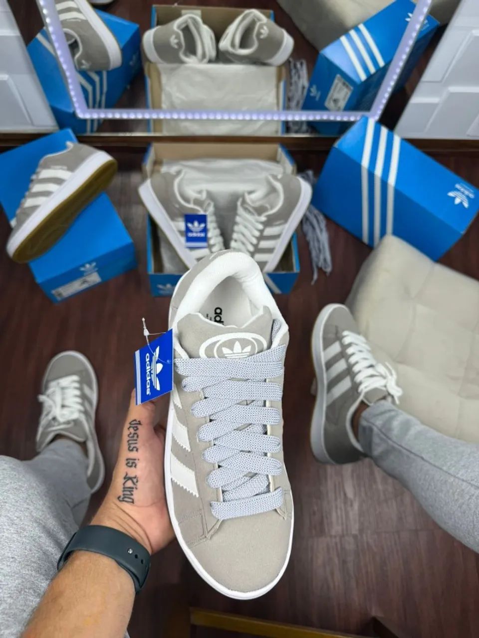 ADIDAS CAMPUS cinza  com 2 cadarços Linha Premium  - Foto 4