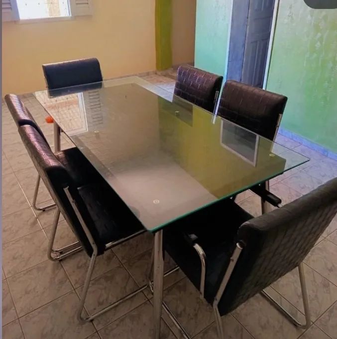 Mesa de jantar couro e vidro 6 lugares  - Foto 2
