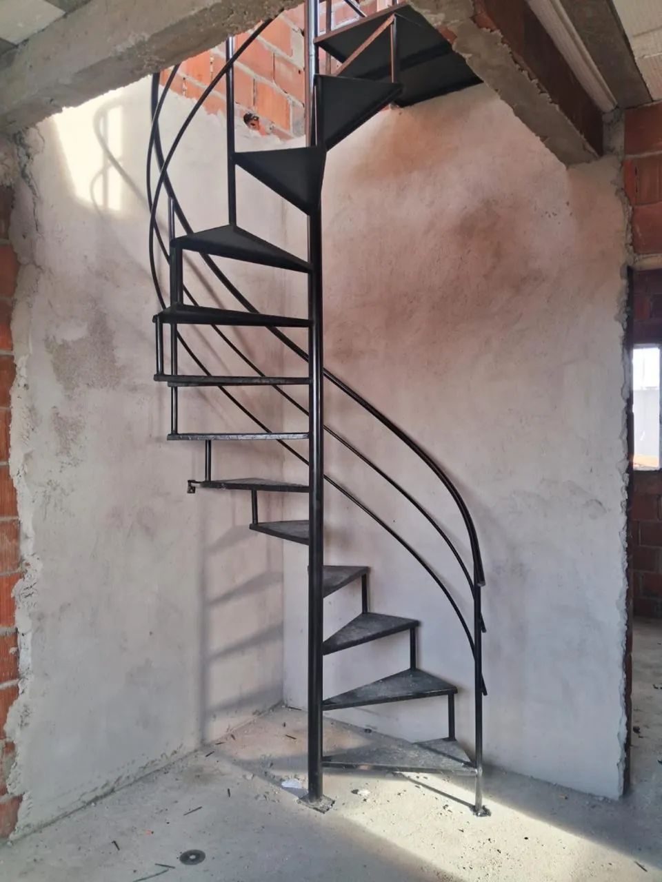 ESCADAS EM FERRO CARACOL E RETA PRONTA ENTREGA 