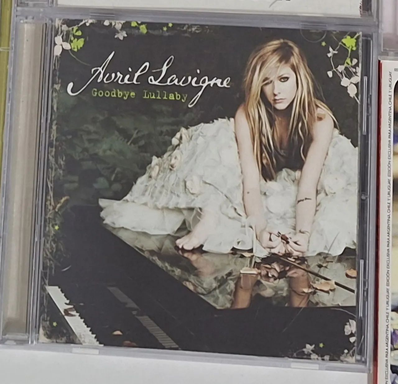 CD goodbye lullaby Avril Lavigne