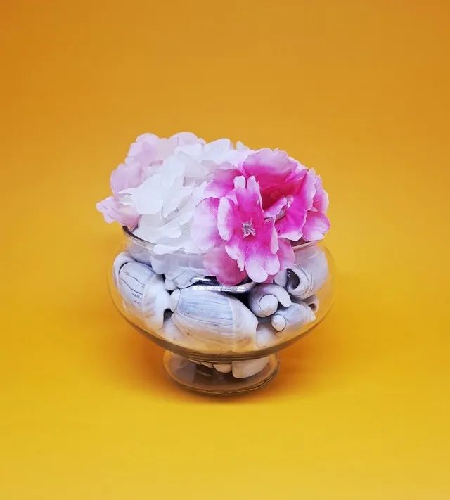 Vaso de Vidro com Flores e Conchinhas - Foto 2