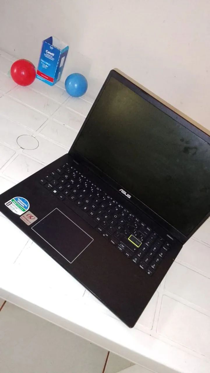 Vendo notebook ASUS 