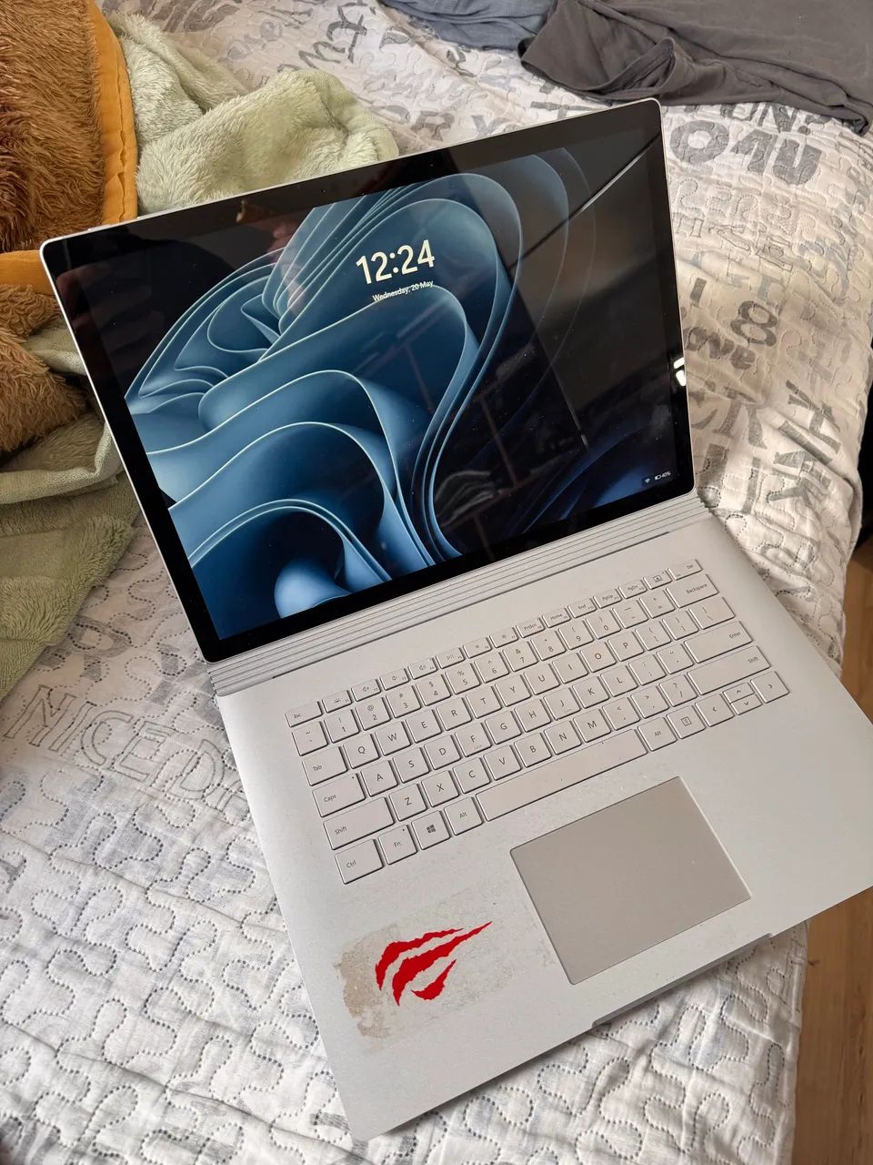 Microsoft SurfaceBook 3. I7-10, 1660 TI - Notebooks - Centro