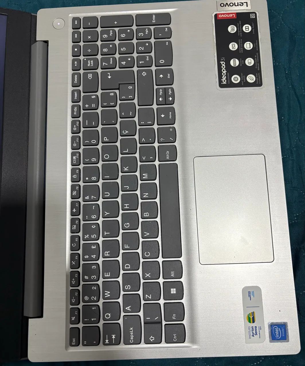 Vendo Notebook Lenovo IdeaPad 3i 15,6?, modelo 82BU0006BR