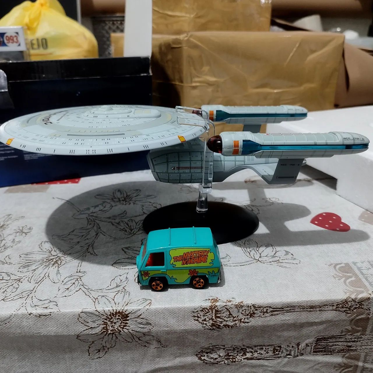 Miniatura Eaglemoss U.S.S. Enterprise NCC-1701-C