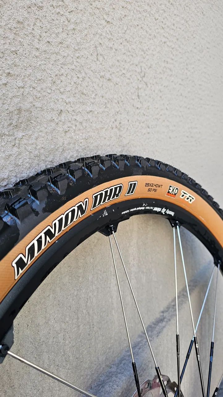 Pneu maxxis minion 29x2.40  - Foto 2