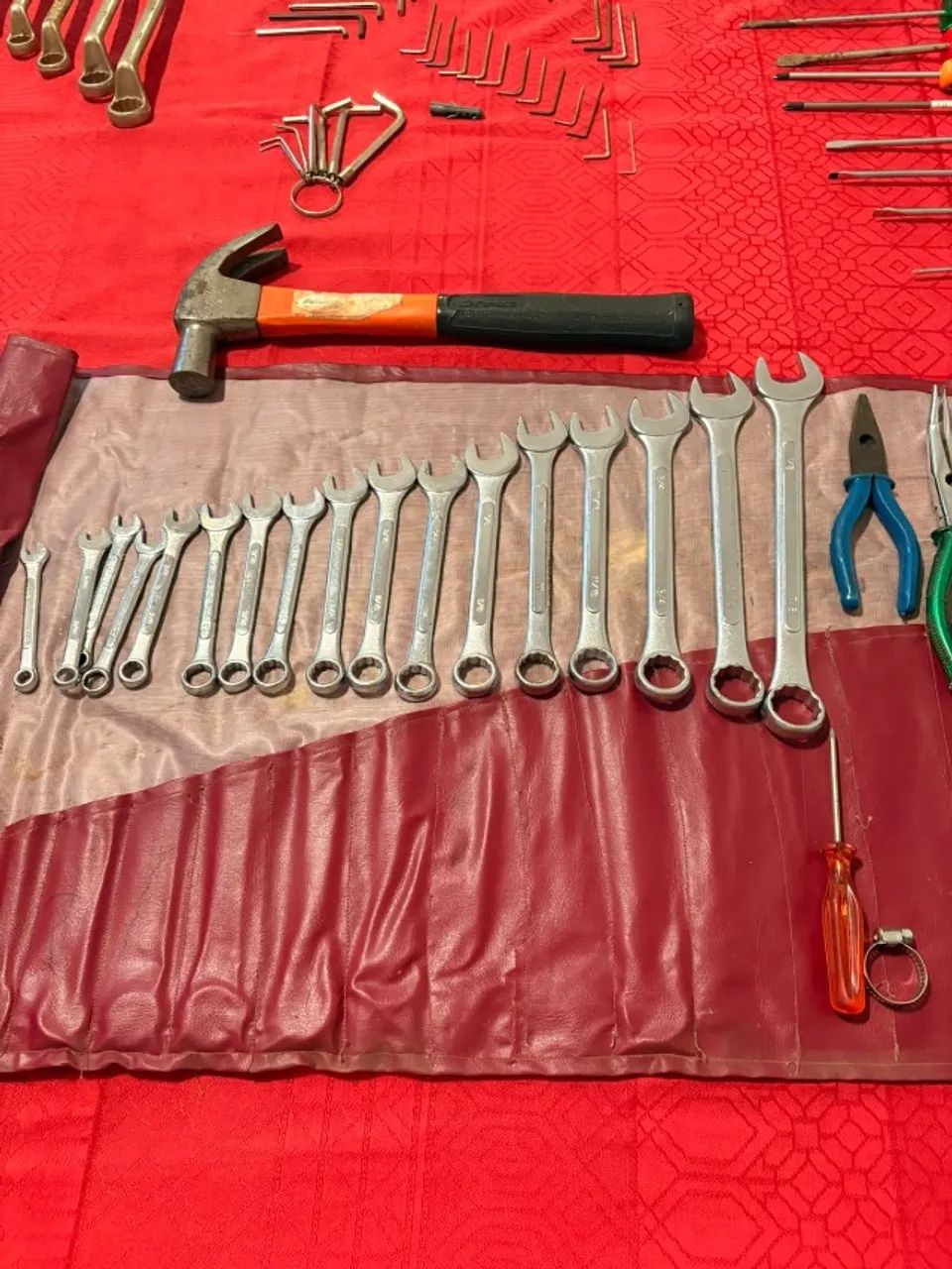 Caixa e conjunto de ferramentas - Foto 2