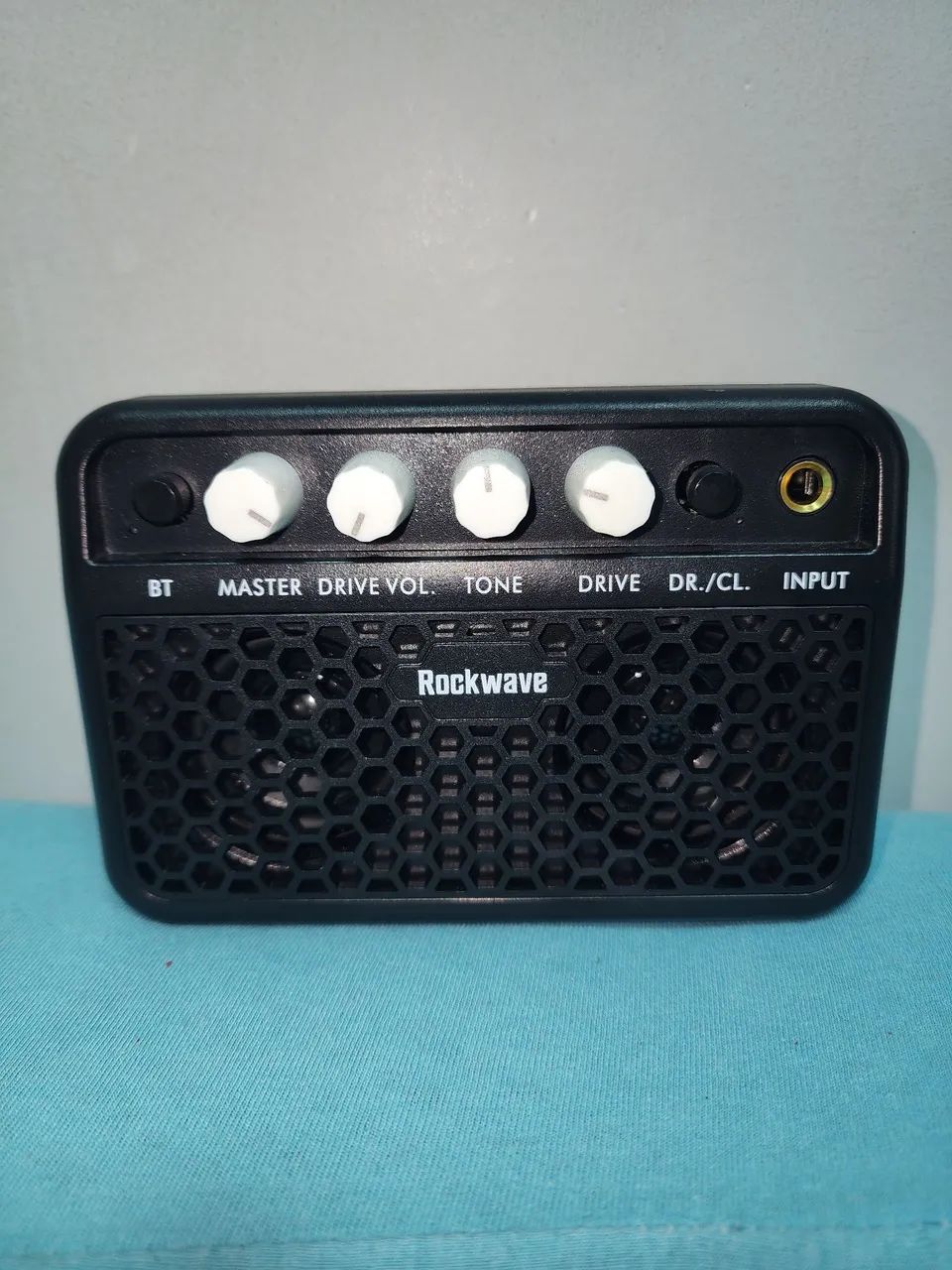 Mini Amplificador para guitarra Rockwave