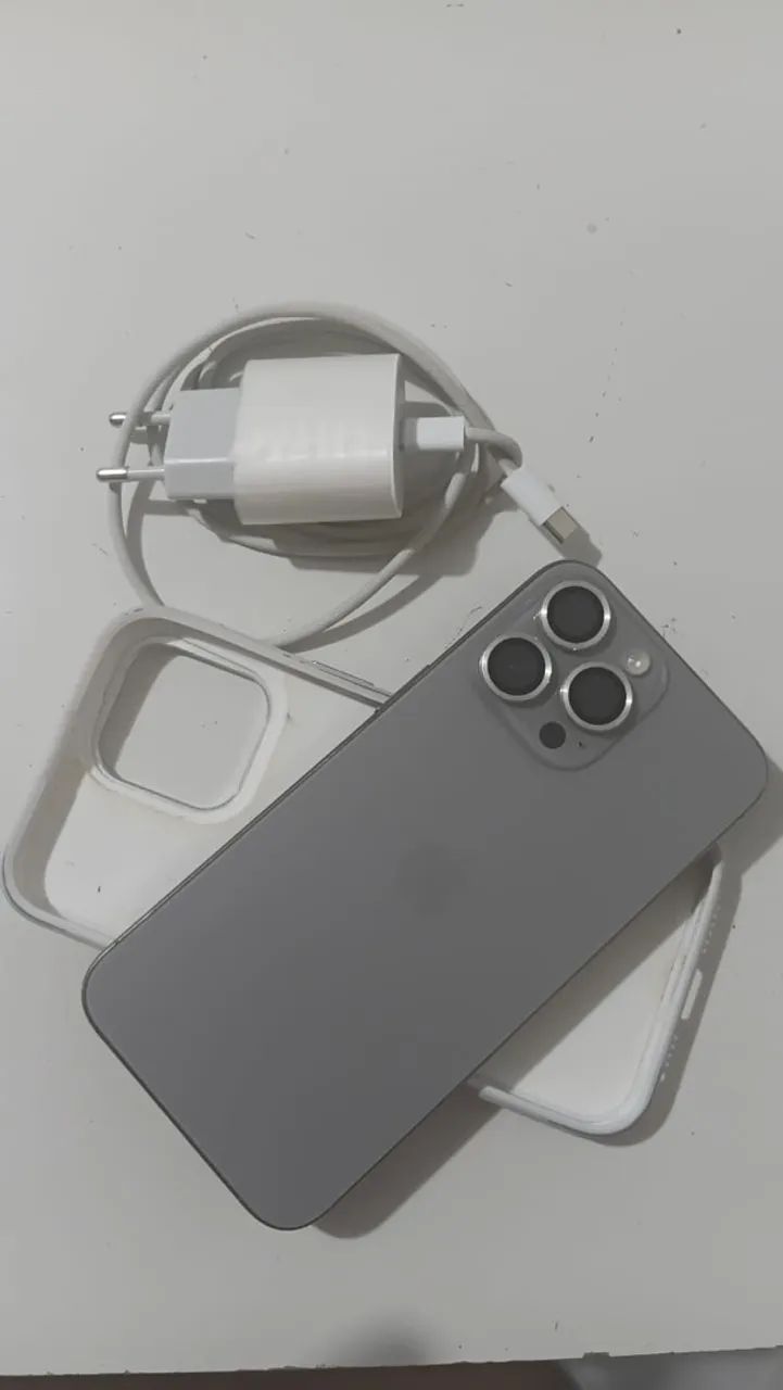 Iphone 15 pro max  - Foto 2