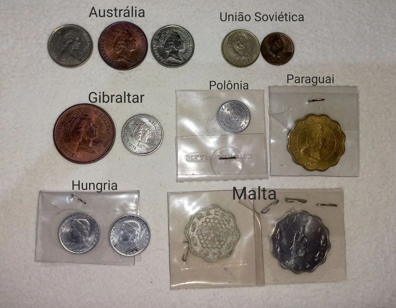 13 moedas de diferentes países e coleção de Israel 