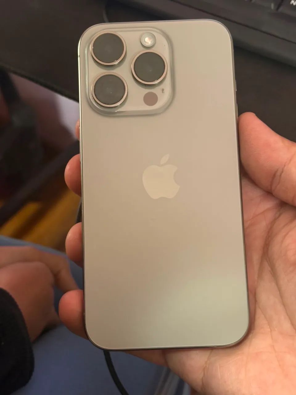 iPhone 15 pro 128gb 