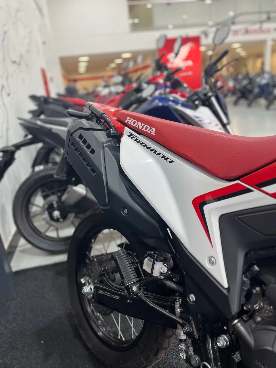 XR TORNADO 300 2026  - Foto 4