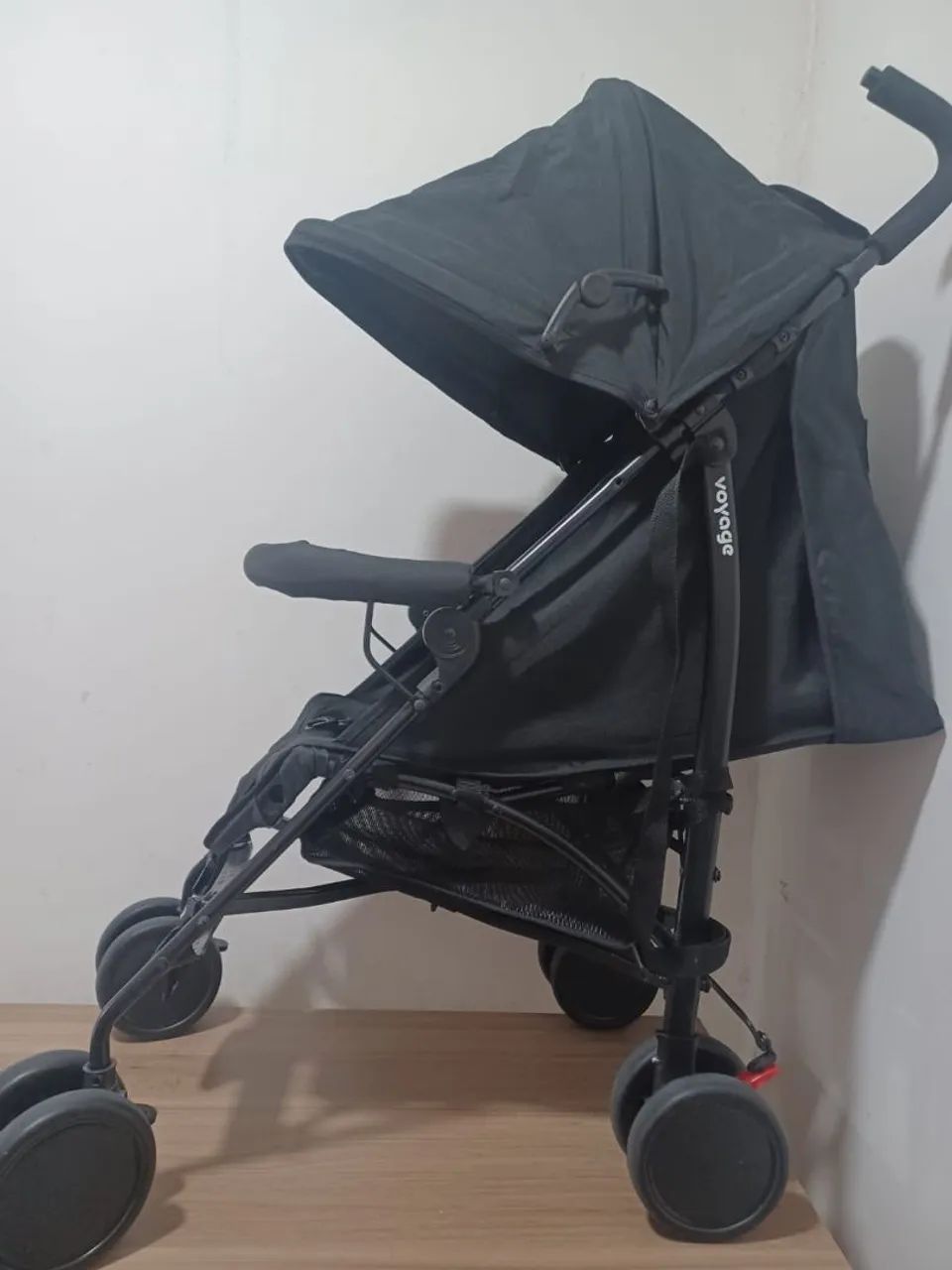 Carrinho de Bebê Park Preto da Voyage - Foto 3