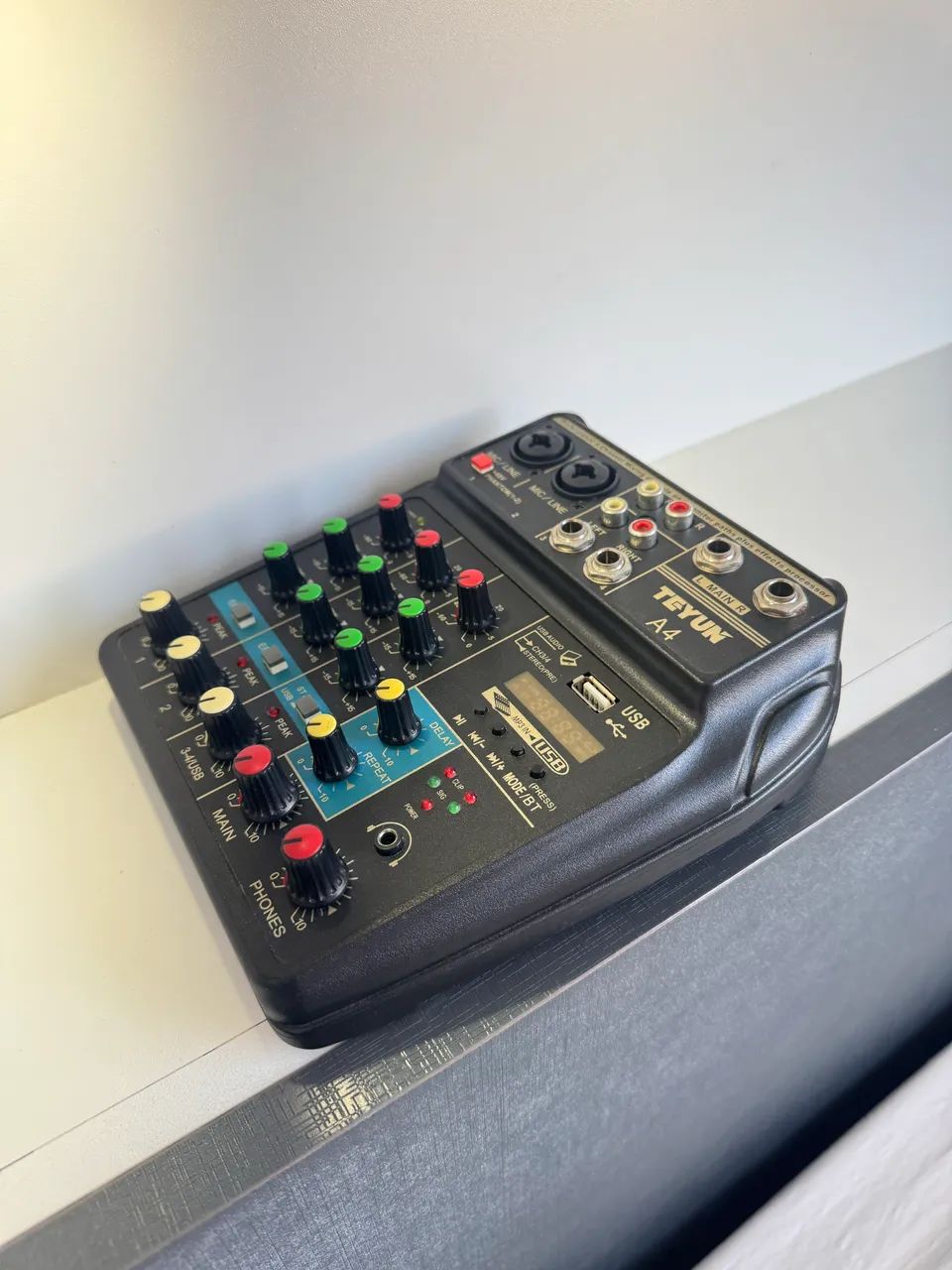 Mesa de som com 4 canais - Mixing Console Teyun A4 - Foto 2
