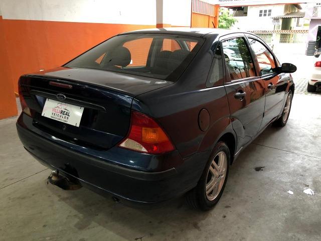 Ford Focus Sedan GLX 2.0 16V Duratec - Foto 8