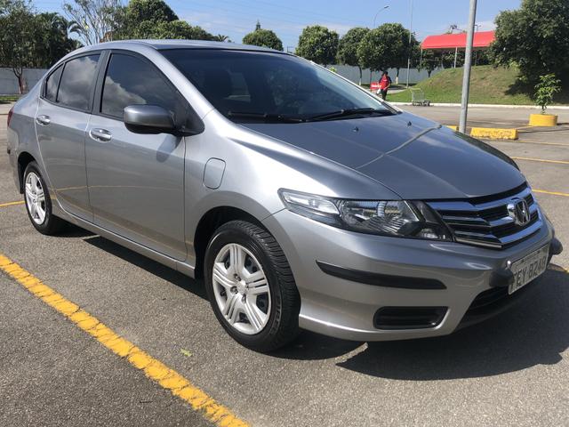 Honda City DX 1.5 cambio mecânico - 69.000 kM - Único Dono - 2013