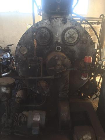Caldeira a óleo 750 Kilos de vapor e uma Fornalha para lenha - Foto 2
