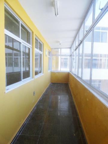 Apartamento com 3 Quartos para Alugar, 130 m² por R$ 800/Mês - Foto 5