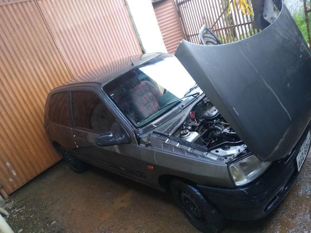 Clio - Foto 4